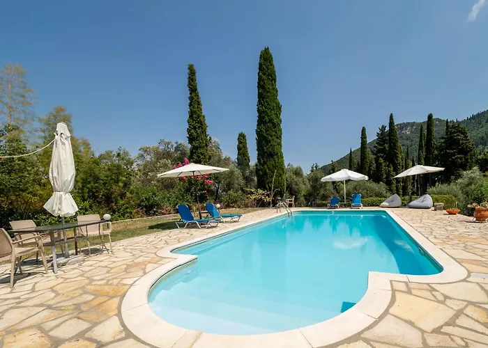 Kamaritis, Private Pool View Apartmán