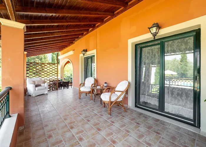 Kamaritis, Private Pool View