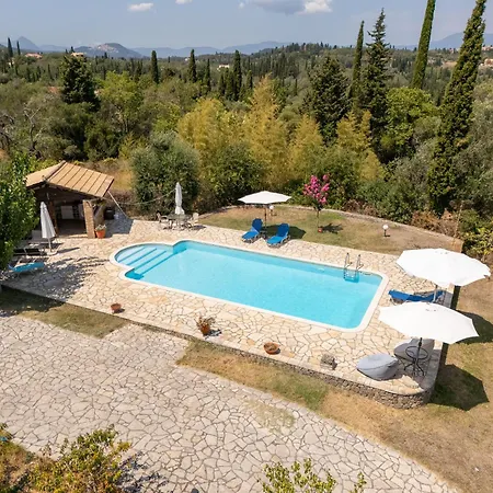 아파트 Kamaritis, Private Pool View